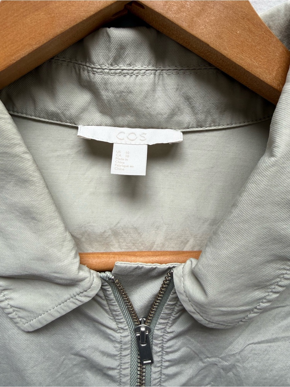 COS Sage Green Gray Half Zip Collared Short Sleeve Top Size 10 Utility Shirt - Picture 8 of 11